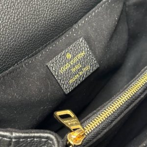 Сумка Louis Vuitton Pochette Metis East West