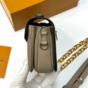 Сумка Louis Vuitton Pochette Metis East West