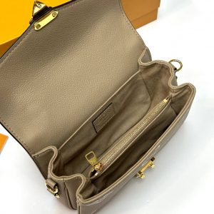 Сумка Louis Vuitton Pochette Metis East West