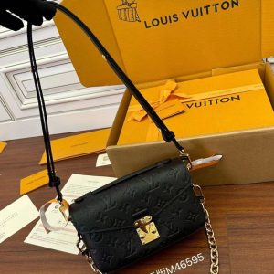 Сумка Louis Vuitton Pochette Metis East West