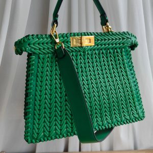 Сумка Fendi Peekaboo Iseeu