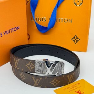 Двухсторонний ремень Louis Vuitton Initiales