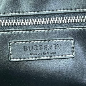 Сумка Burberry