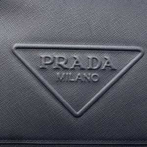 Сумка Prada