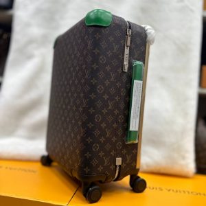 Чемодан Louis Vuitton