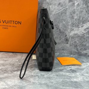 Клатч Louis Vuitton Voyage