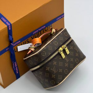 Косметичка Louis Vuitton Nice BB