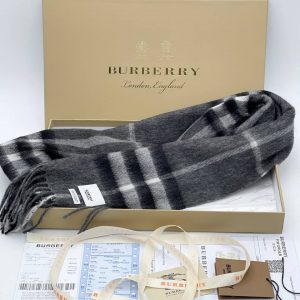 Шарф Burberry