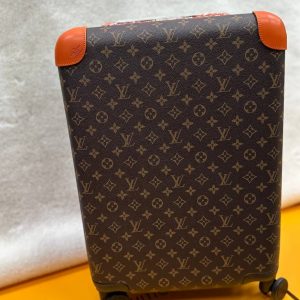 Чемодан Louis Vuitton