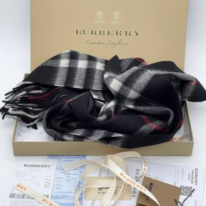 Шарф Burberry