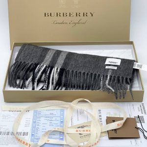 Шарф Burberry