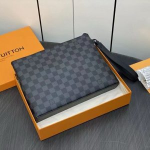 Клатч Louis Vuitton Voyage