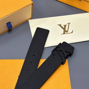 Ремень Louis Vuitton Initials