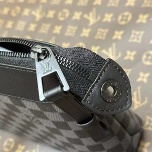 Клатч Louis Vuitton Voyage