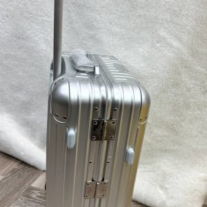 Чемодан Rimowa