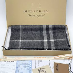 Шарф Burberry