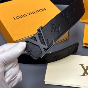 Ремень Louis Vuitton Initials