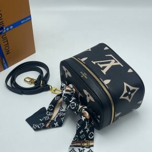 Косметичка Louis Vuitton Nice BB