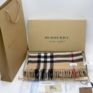 Шарф Burberry