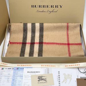 Шарф Burberry