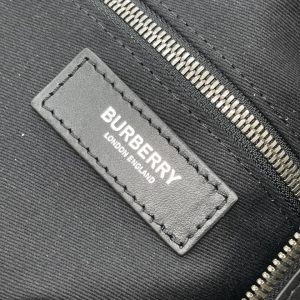 Сумка Burberry