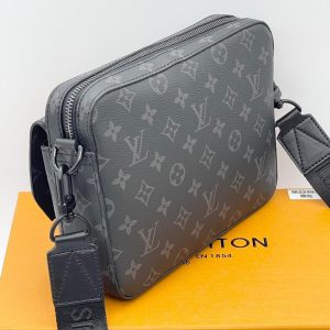 Сумка Louis Vuitton Мессенджер Fastline