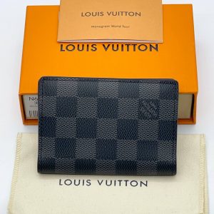 Визитница Louis Vuitton