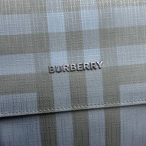 Сумка Burberry