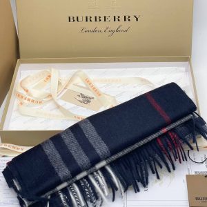 Шарф Burberry