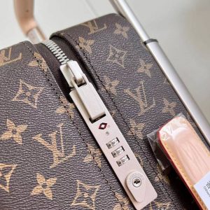 Чемодан Louis Vuitton