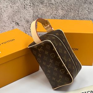 Косметичка Louis Vuitton