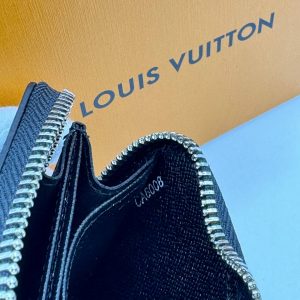 Кошелек Louis Vuitton