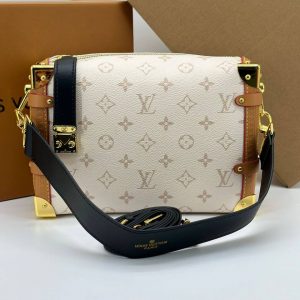 Сумка Louis Vuitton Petite Malle