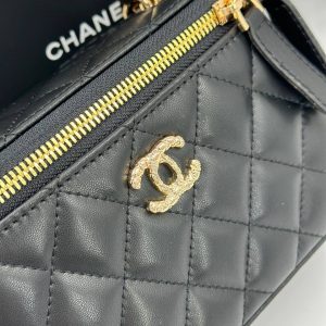 Сумка-косметичка Chanel