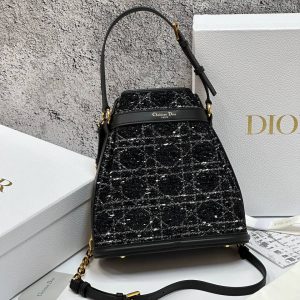 Сумка Dior C'est