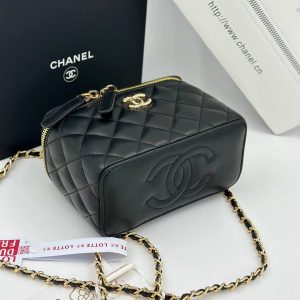 Сумка-косметичка Chanel