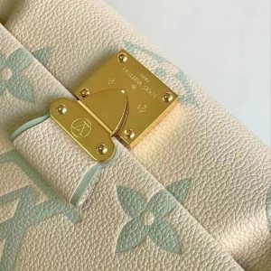 Сумка Louis Vuitton Pochette