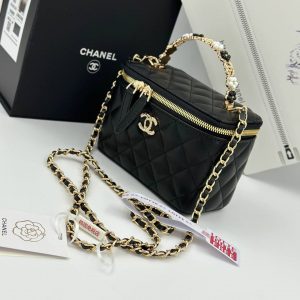 Сумка-косметичка Chanel