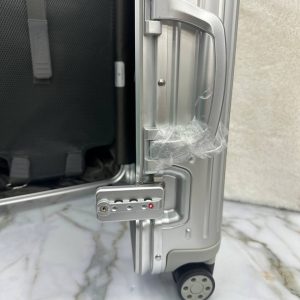 Чемодан Rimowa