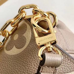 Сумка Louis Vuitton Pochette