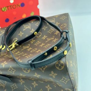 Сумка Louis Vuitton Néonoé