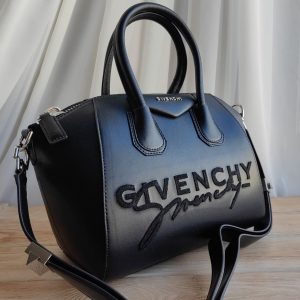 Сумка Givenchy