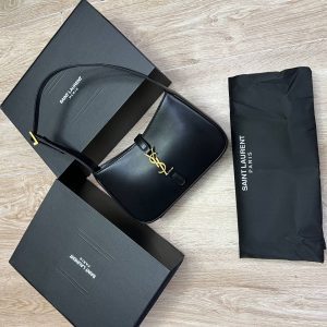 Сумка Yves Saint Laurent Le 5 à 7