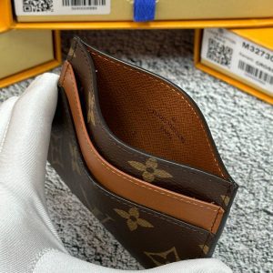 Визитница Louis Vuitton