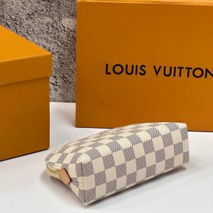 Косметичка Louis Vuitton Cosmetic Pouch