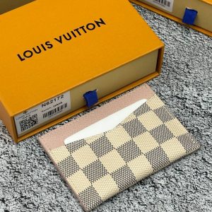 Визитница Louis Vuitton