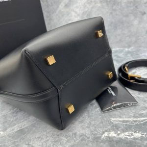 Сумка Yves Saint Laurent LE 37