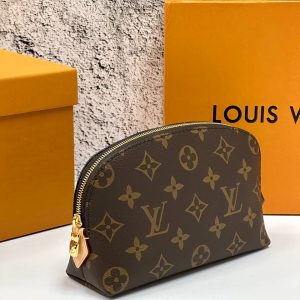 Косметичка Louis Vuitton Cosmetic Pouch