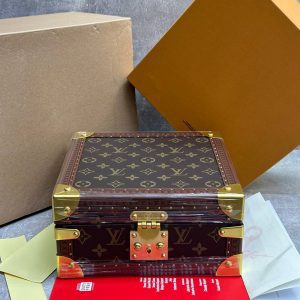 Футляр для украшений Louis Vuitton