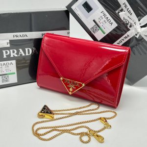 Клатч Prada